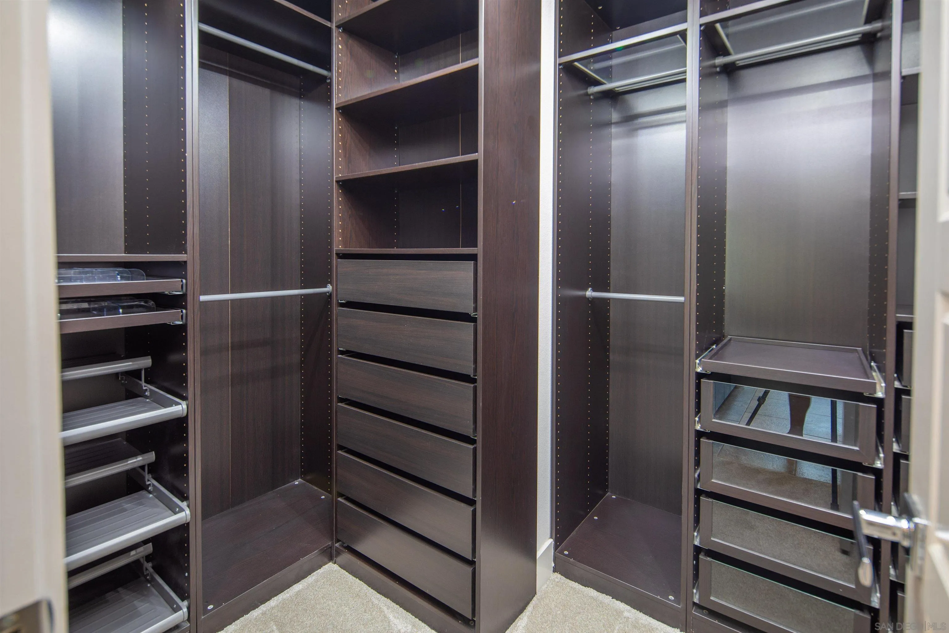 Photo #25: 260010471 Listing: Photo #25