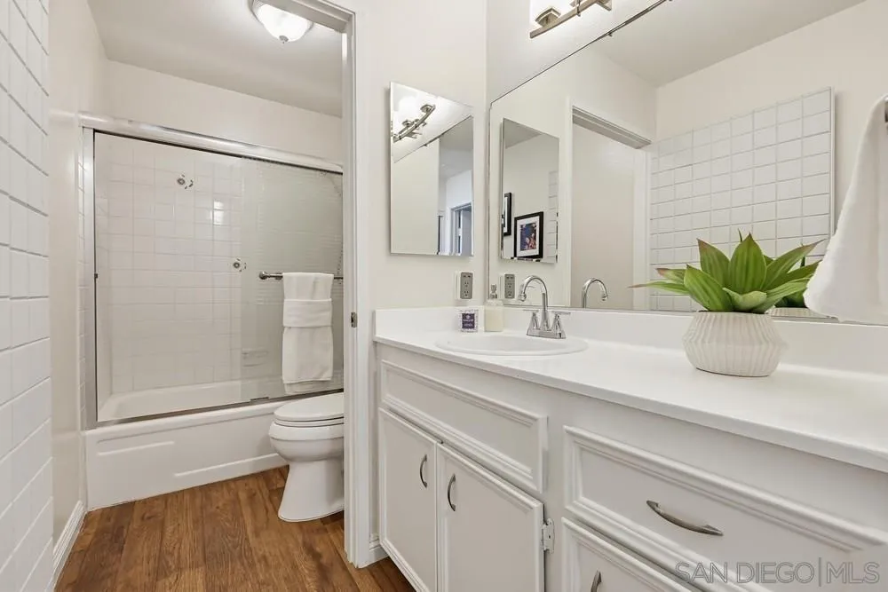 Photo #32: 260010473 Listing: Photo #32