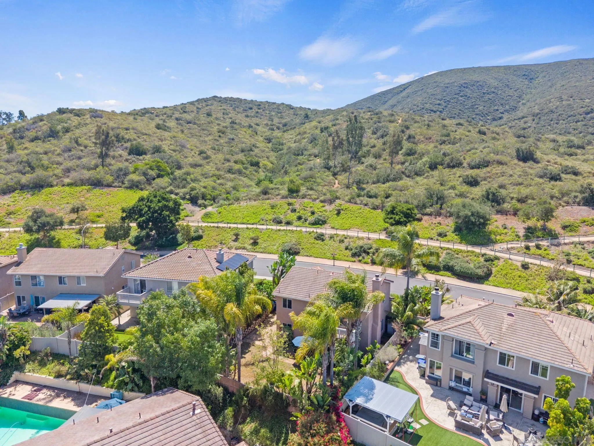 https://cdn.realtyfeed.com/cdn/127/260010474/0645e04c27c699c6ce4c1a578f1fdb13.webp