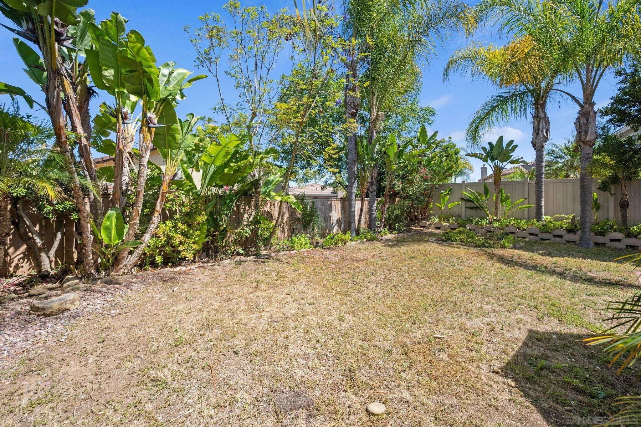 https://cdn.realtyfeed.com/cdn/127/260010474/0a6150de90079cd62c2179792e771ab2.webp