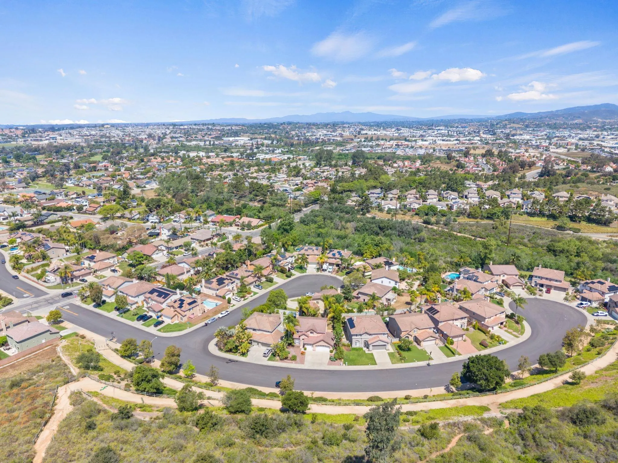 https://cdn.realtyfeed.com/cdn/127/260010474/7046ea221a22b09efb02c045cb2d050b.webp