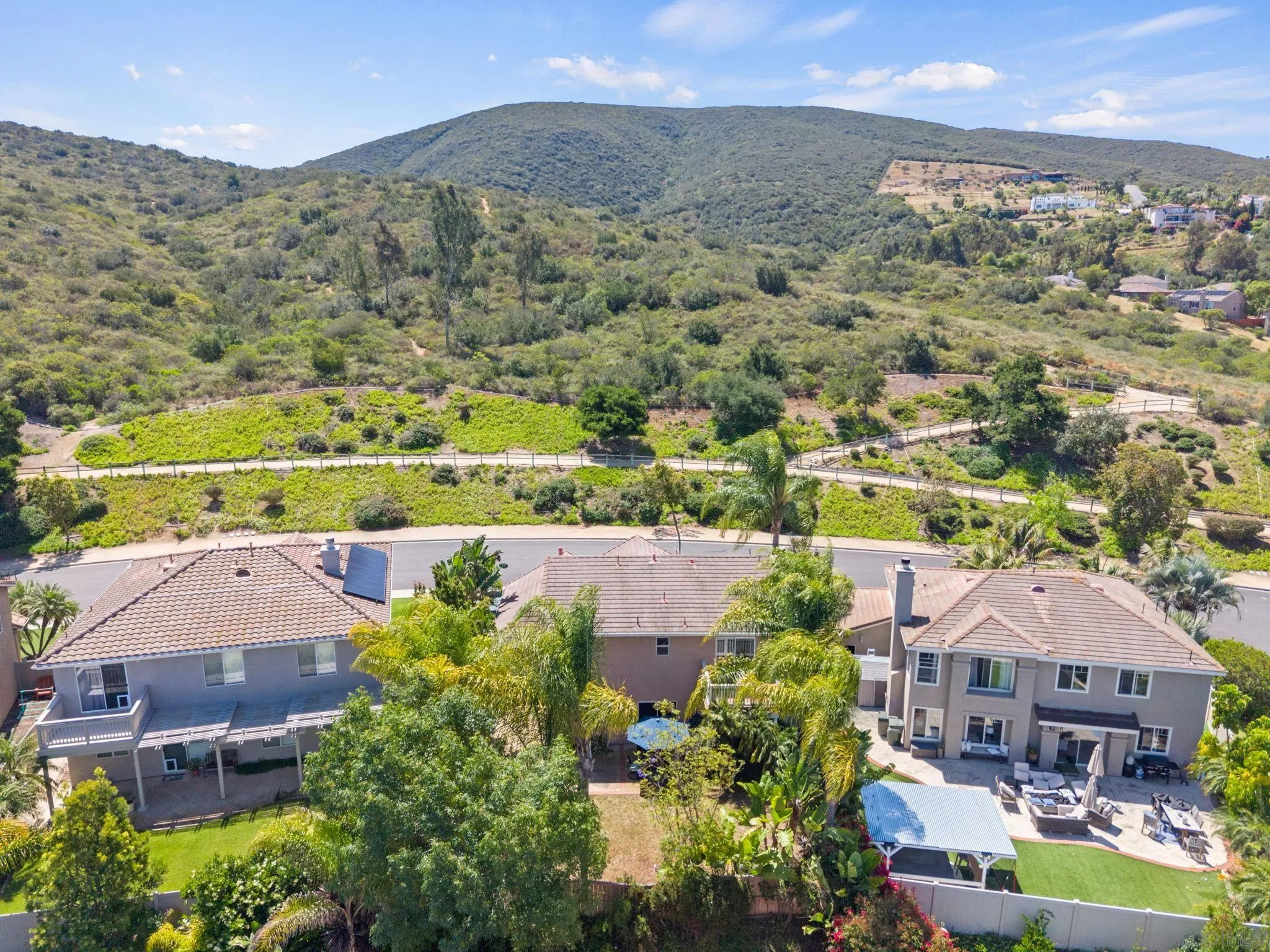 https://cdn.realtyfeed.com/cdn/127/260010474/85080619dd7f2ec7c0ac9d32bede5f66.webp