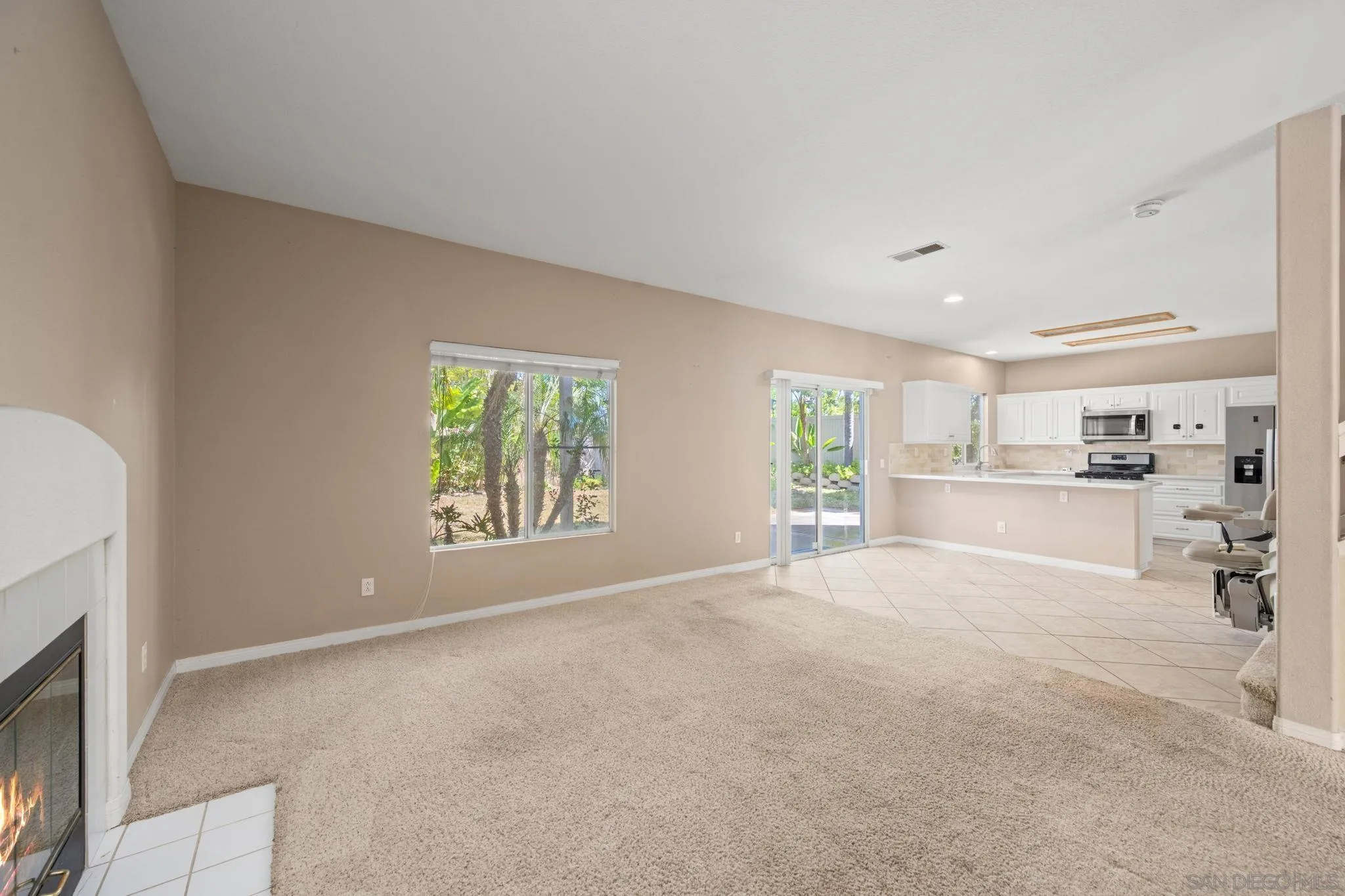 https://cdn.realtyfeed.com/cdn/127/260010474/f5244be450f42365e9a6d8f6d44e7da9.webp