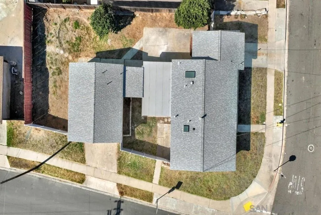 https://cdn.realtyfeed.com/cdn/127/260010480/734fe797018facfeba3839864acfe663.webp