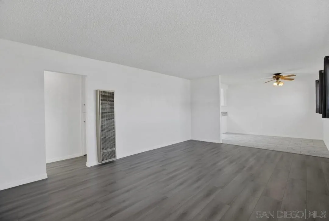 https://cdn.realtyfeed.com/cdn/127/260010480/d2d448cce263021c2d366b54ec9b6b62.webp