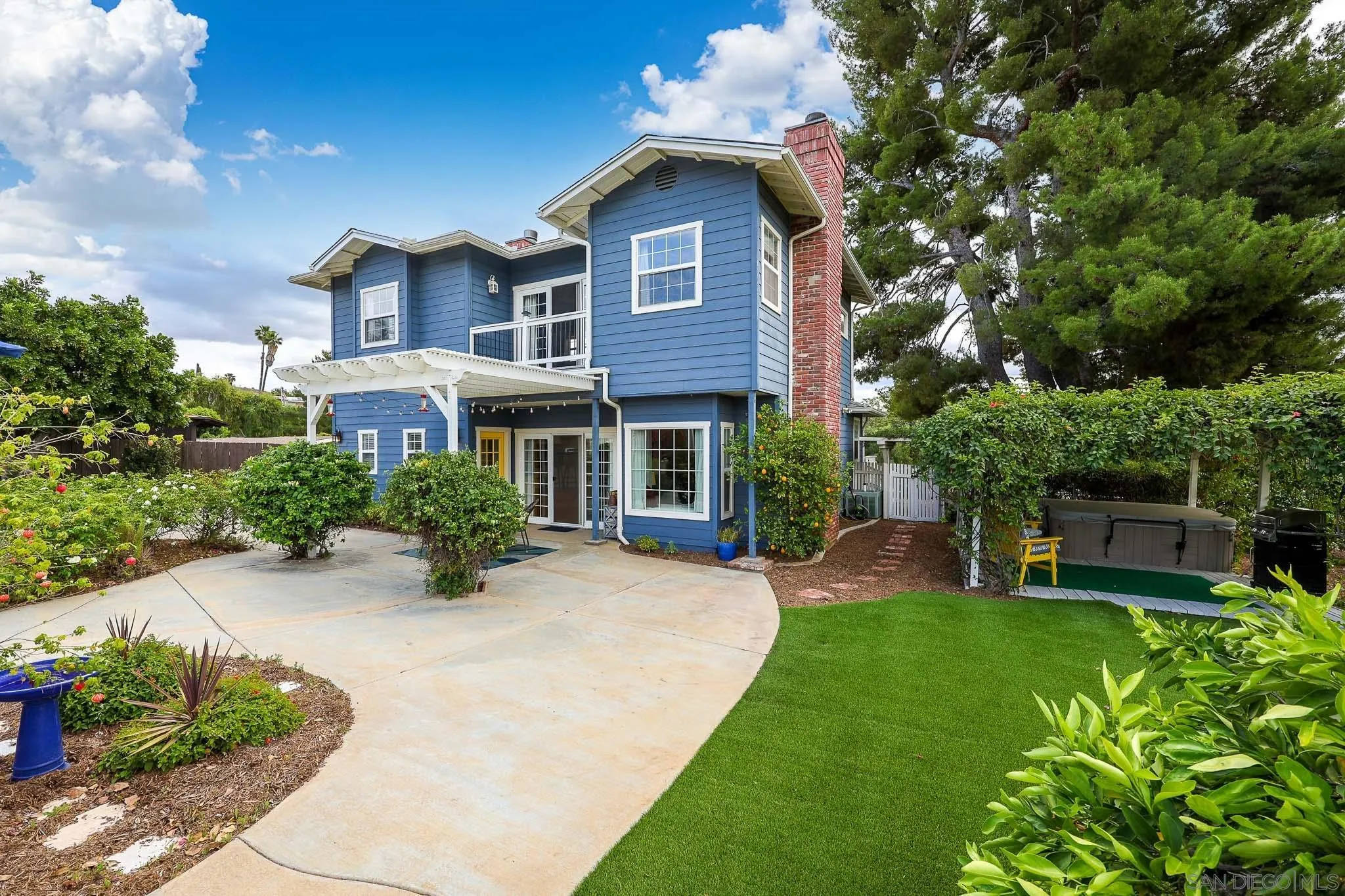 https://cdn.realtyfeed.com/cdn/127/260010481/41eb8a814409edb63a1b75b76ef8b029.webp