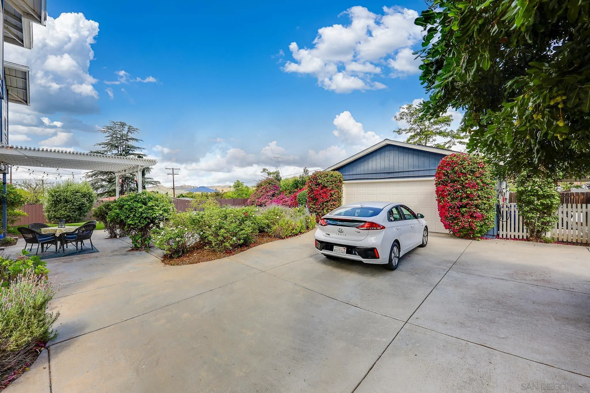 https://cdn.realtyfeed.com/cdn/127/260010481/4fa30ceae81f54e7ff8dd588d01f61c8.webp