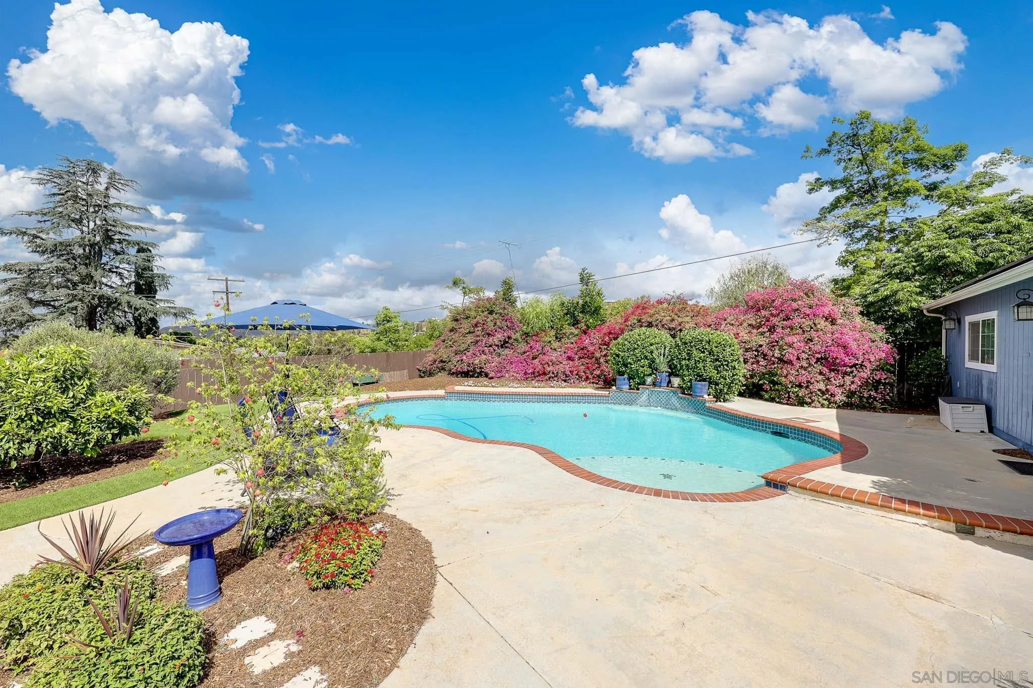 https://cdn.realtyfeed.com/cdn/127/260010481/7e239cc81b95441102cb148f9e63b508.webp