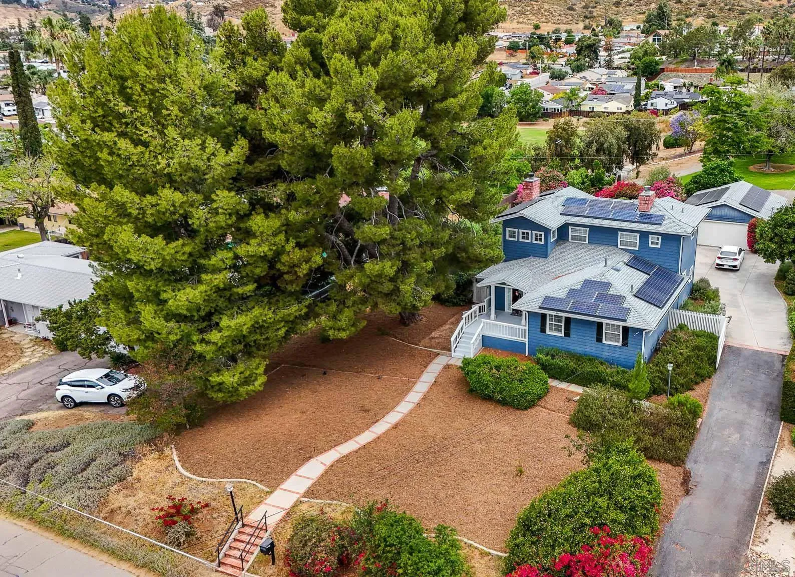 https://cdn.realtyfeed.com/cdn/127/260010481/bc2310442c503bc700ff12d351f0d951.webp