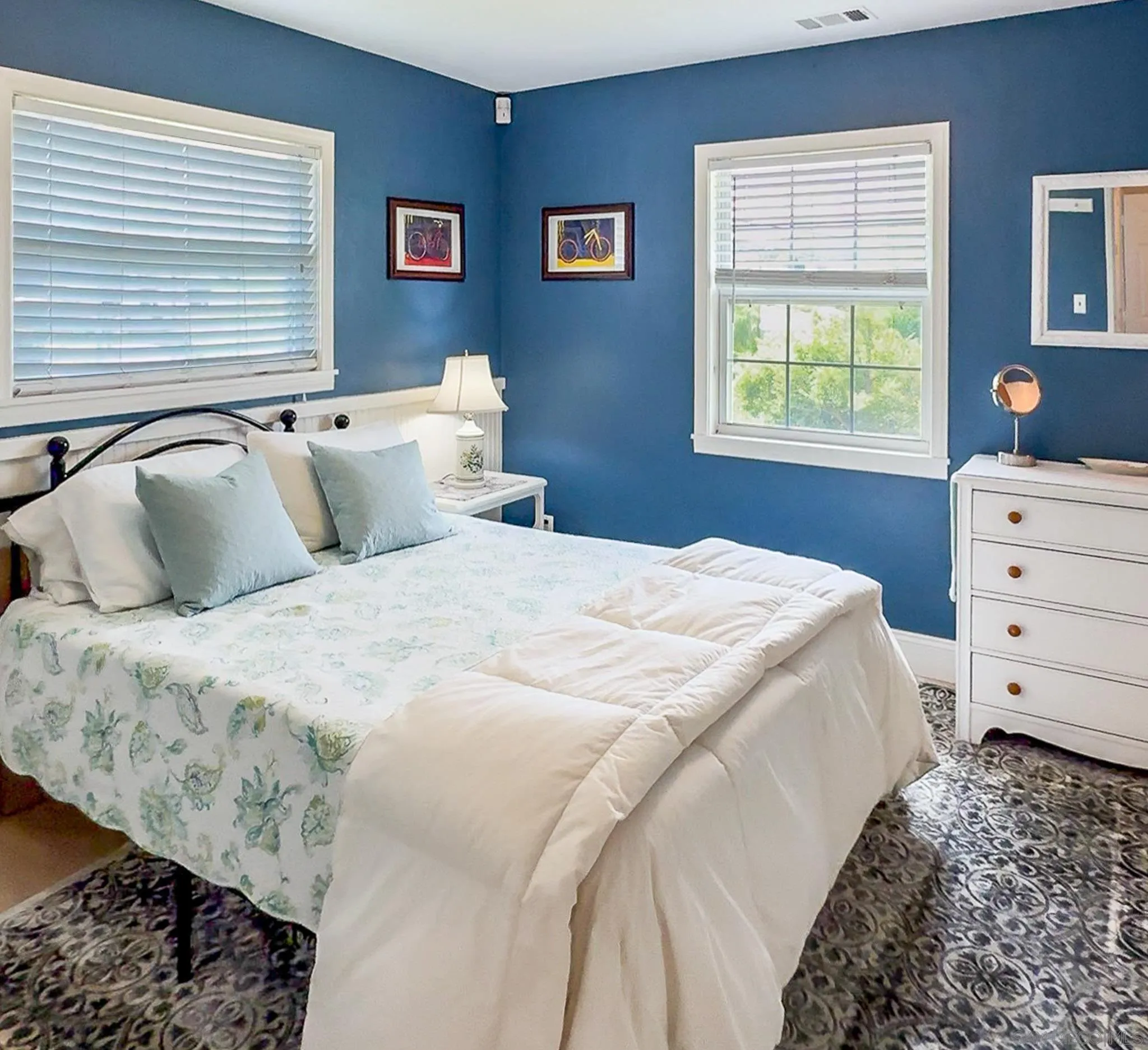 https://cdn.realtyfeed.com/cdn/127/260010481/e55faa989d6c6eca17e5bee6d029b0de.webp