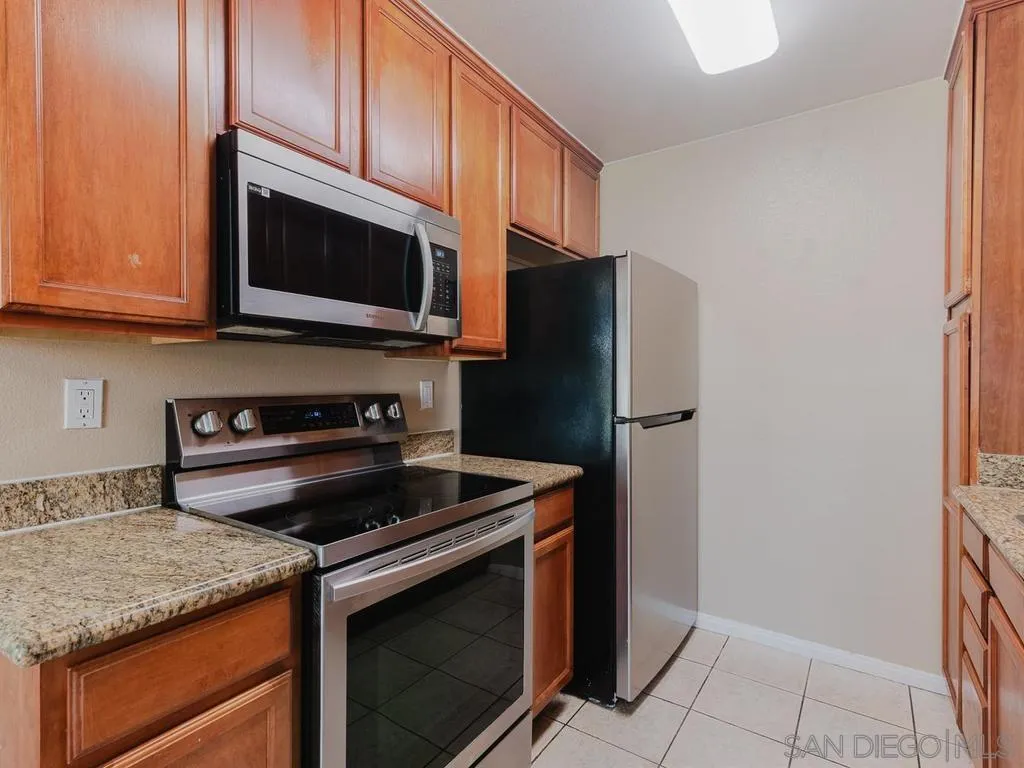Photo #4: 260010483 Listing: Photo #4