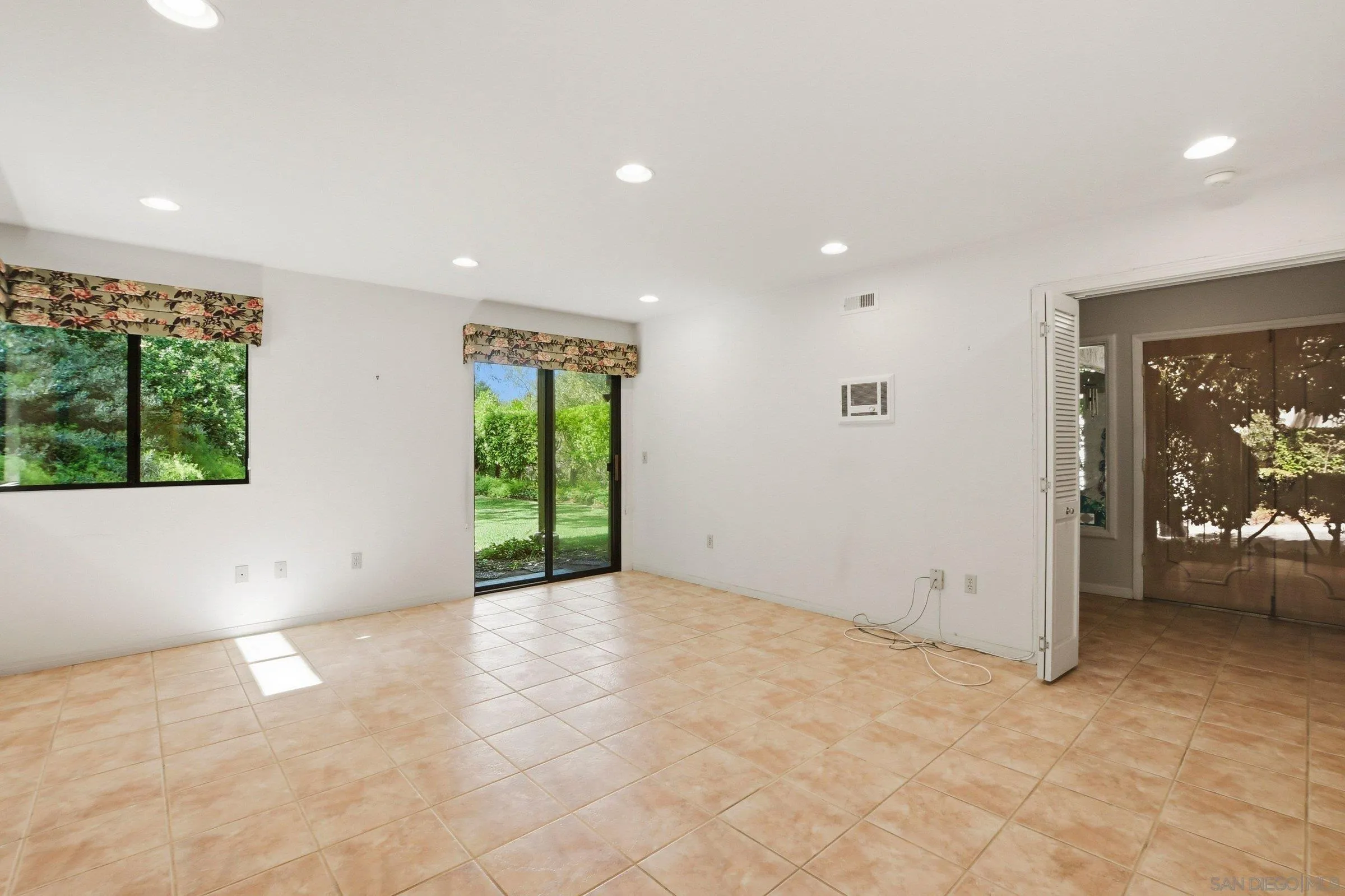 Photo #20: 260010487 Listing: Photo #20