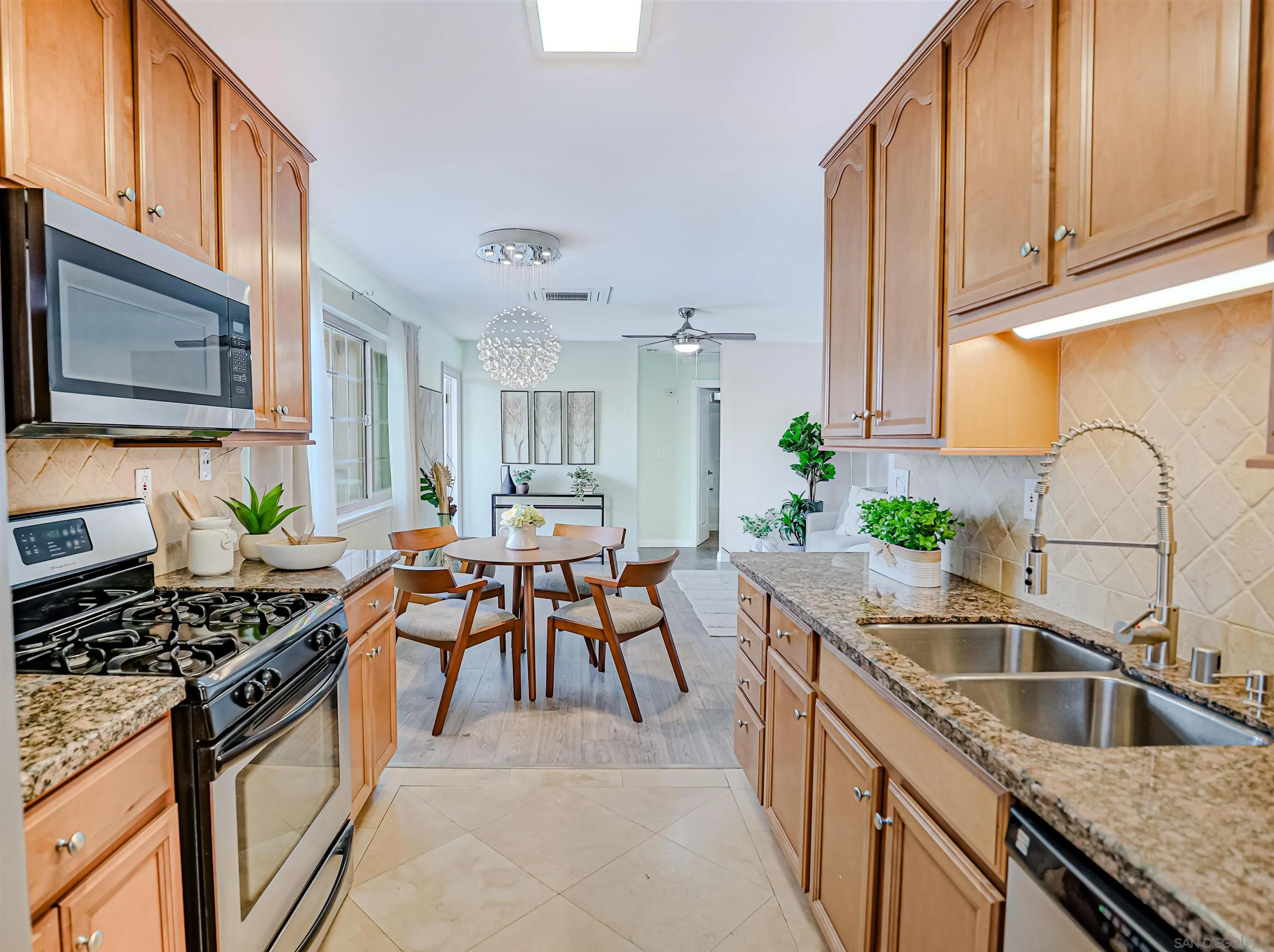 Photo #12: 260010490 Listing: Photo #12
