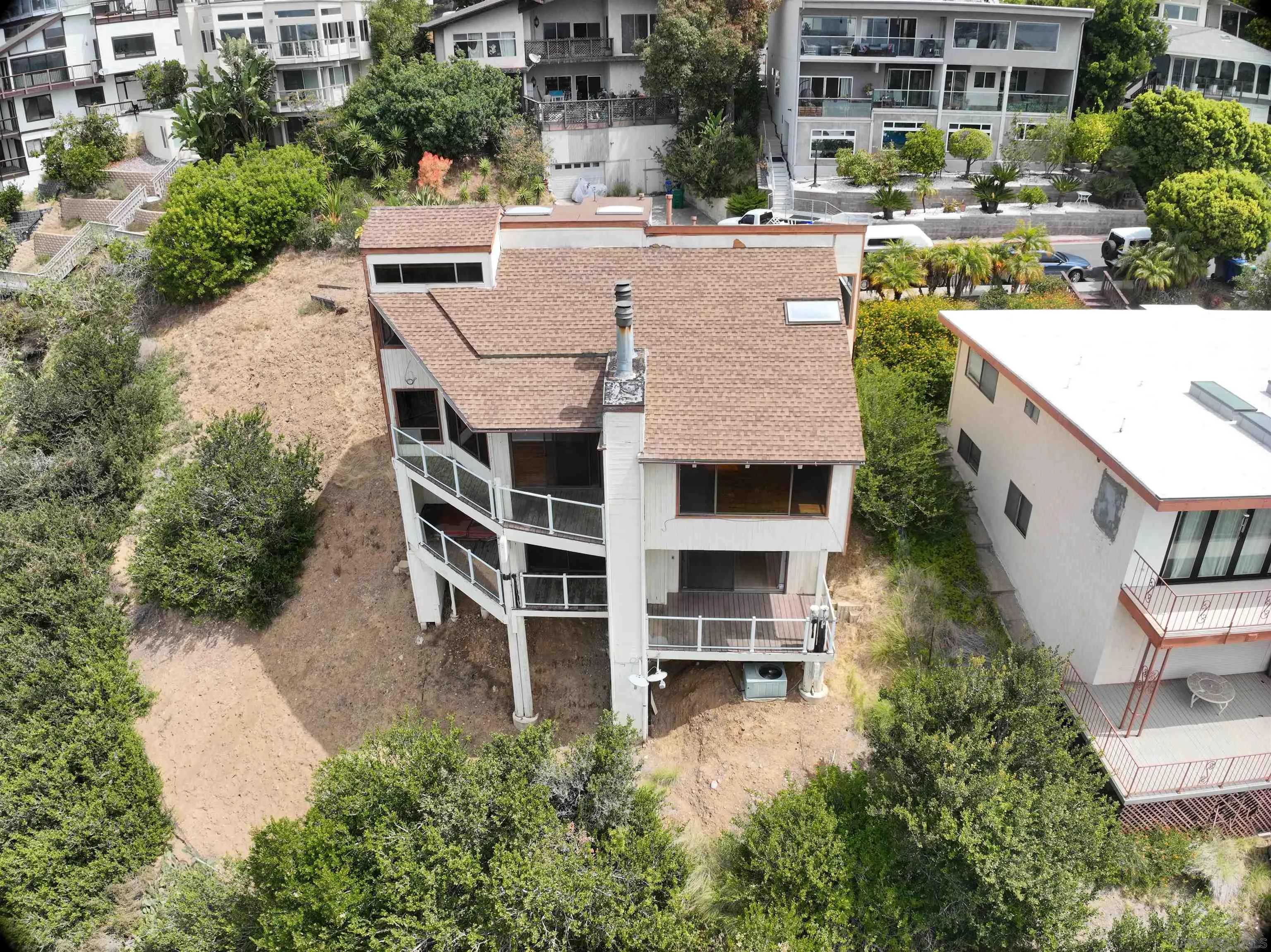 https://cdn.realtyfeed.com/cdn/127/260010492/069c5e0cddfbdc5a87164de8fb7d4475.webp