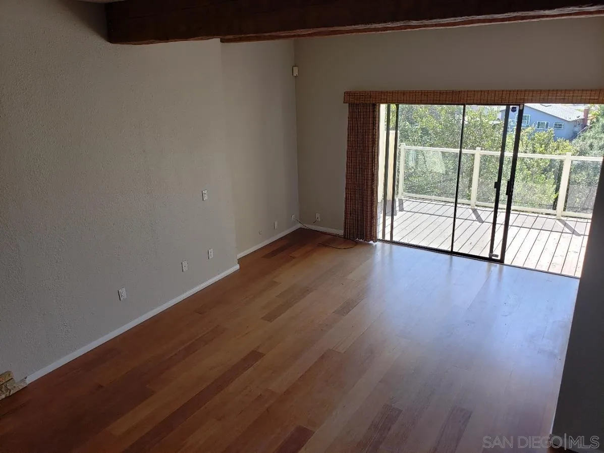 https://cdn.realtyfeed.com/cdn/127/260010492/3e89c81e7dfda1c75d5bb99535308694.webp