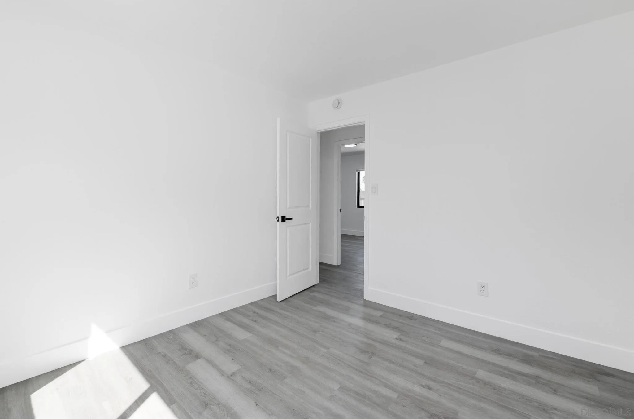 https://cdn.realtyfeed.com/cdn/127/260010493/ed56f19ab47786ffa4ea0b40d68a62c7.webp
