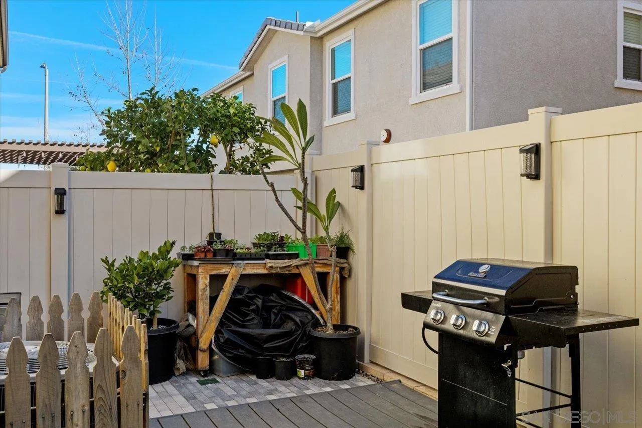 https://cdn.realtyfeed.com/cdn/127/260010494/19a6d5dab2deeb233cfc7ef84716d933.webp