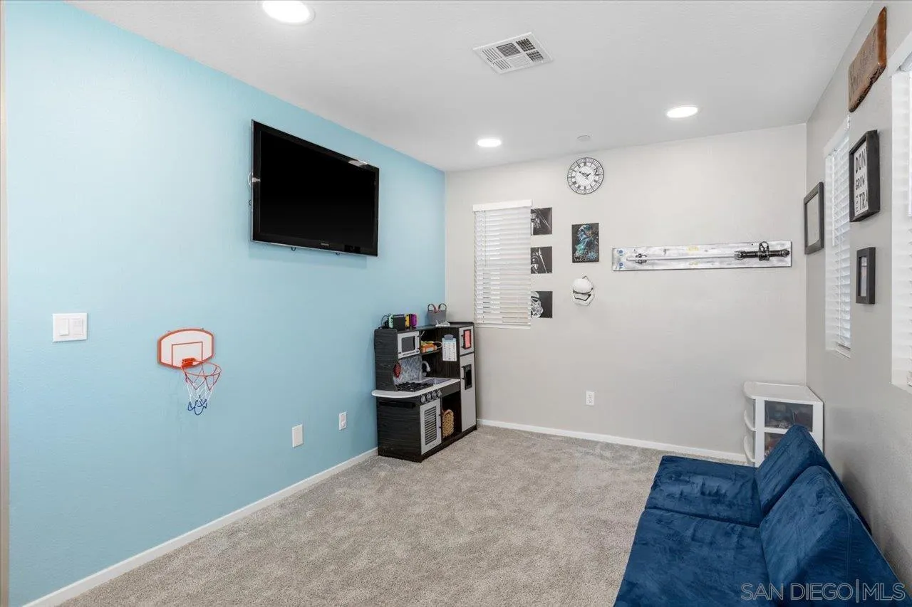 https://cdn.realtyfeed.com/cdn/127/260010494/8951614fa996888384cd6837769a5c80.webp