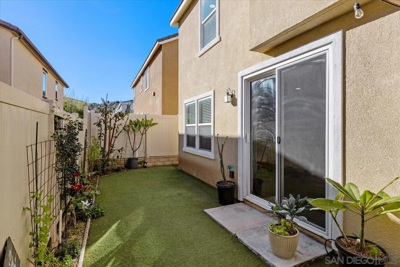 https://cdn.realtyfeed.com/cdn/127/260010494/ebcfdb6e9ca795ca9d7142604758108f.webp