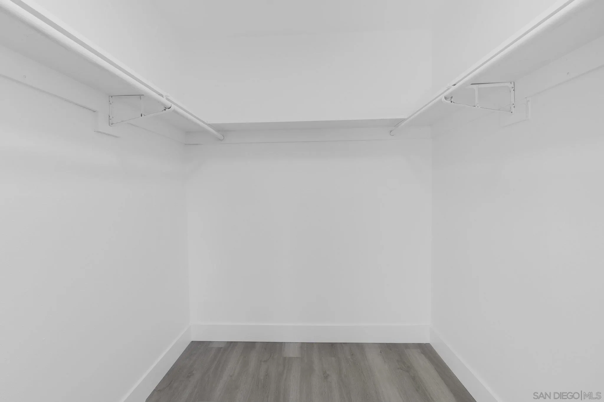 https://cdn.realtyfeed.com/cdn/127/260010495/fcb71e5d75402c03ef9e722e024cc27d.webp