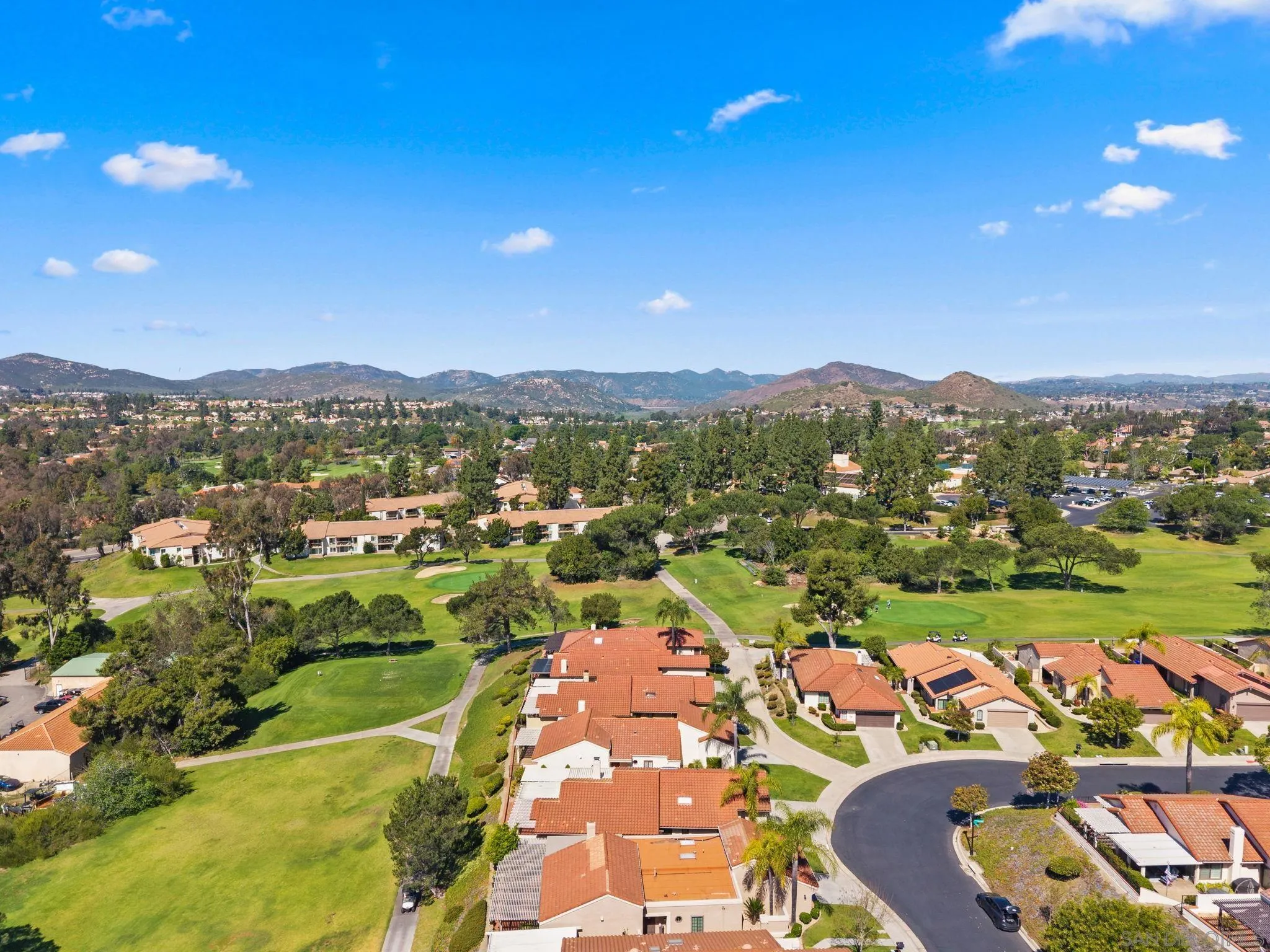 https://cdn.realtyfeed.com/cdn/127/260010500/250fd478faf26cefb68219684876a604.webp