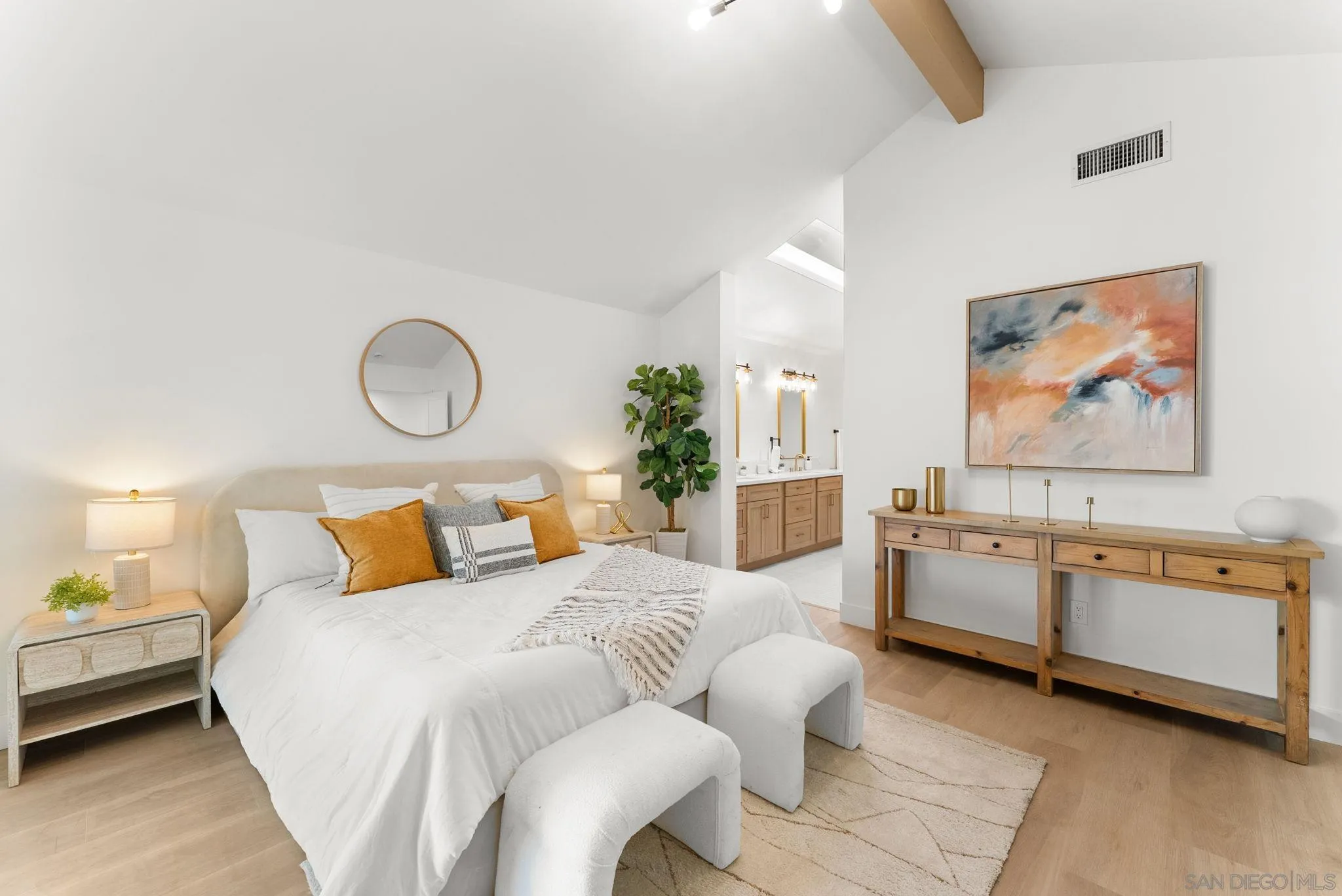https://cdn.realtyfeed.com/cdn/127/260010500/bdc0cd0f1db2fab4d938fb5d6d053b87.webp