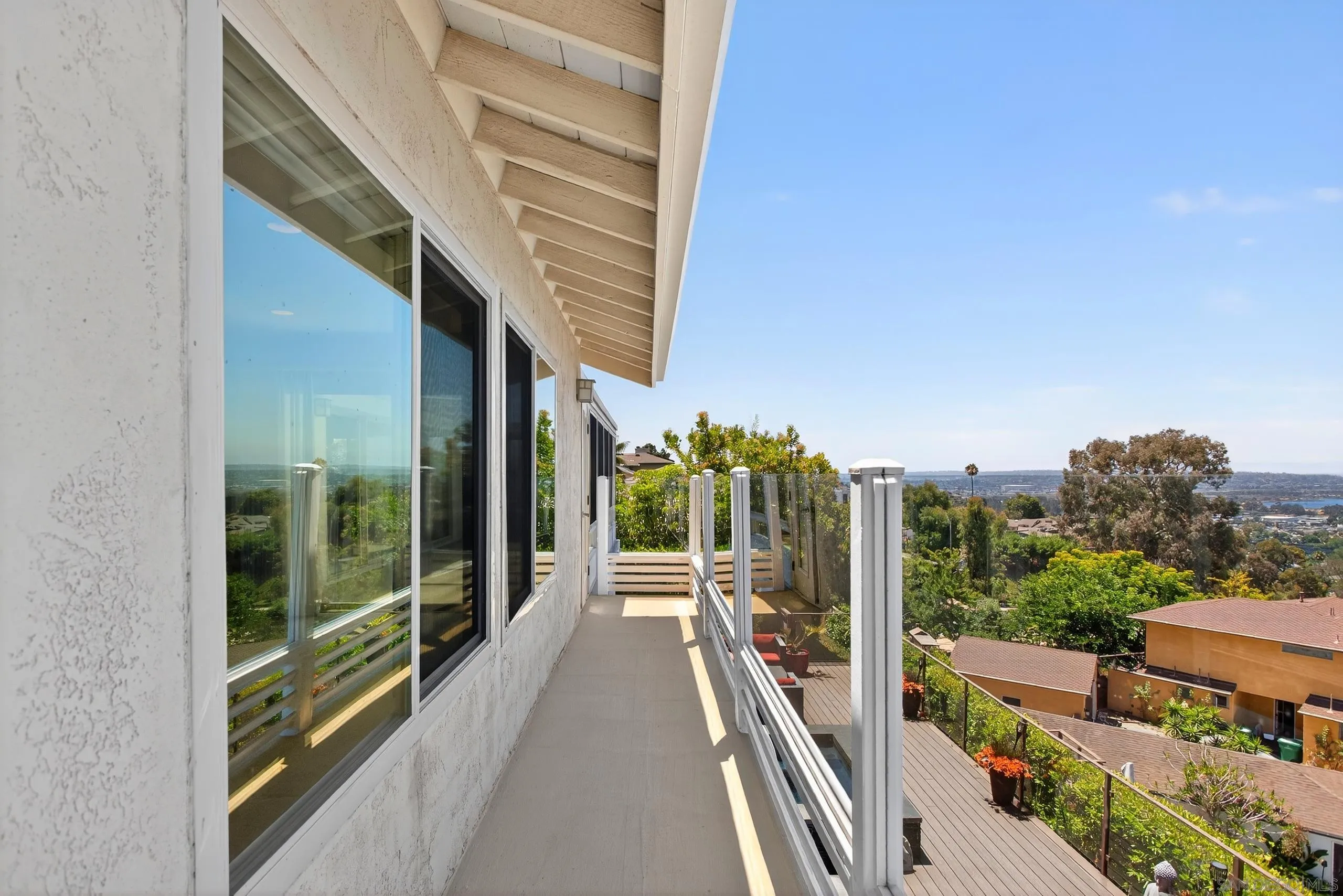 https://cdn.realtyfeed.com/cdn/127/260010502/56d6be3d8a5ea7c1c9b4bcb1263dc5fe.webp