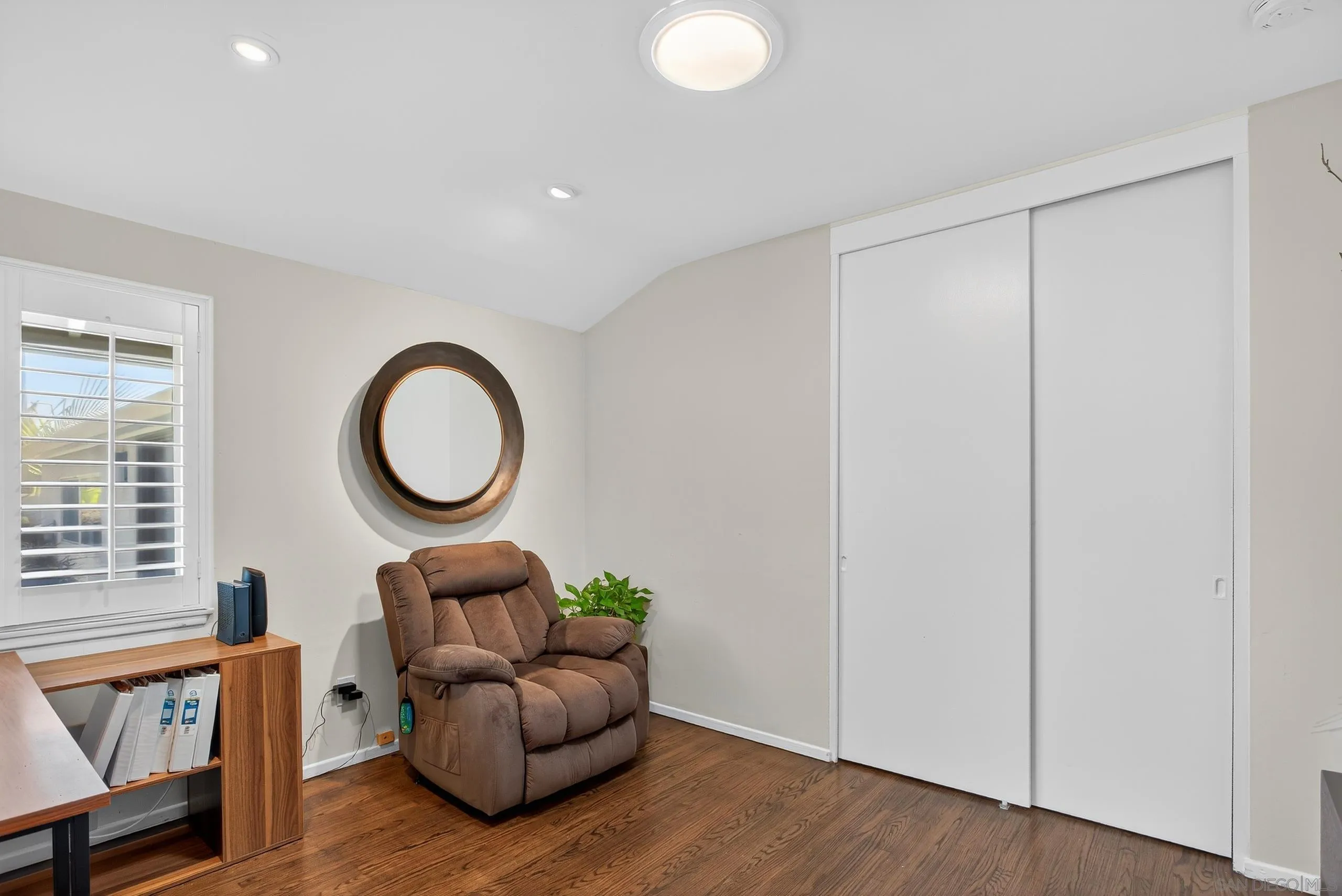 https://cdn.realtyfeed.com/cdn/127/260010502/954c96c496891fb63882c18d1c30dd5e.webp