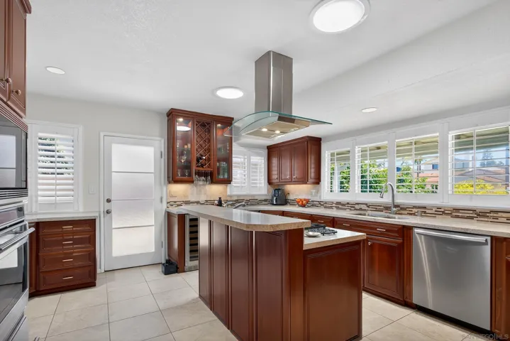 2164 TOKALON ST, OLD TOWN SD, CA 92110  Photo 19