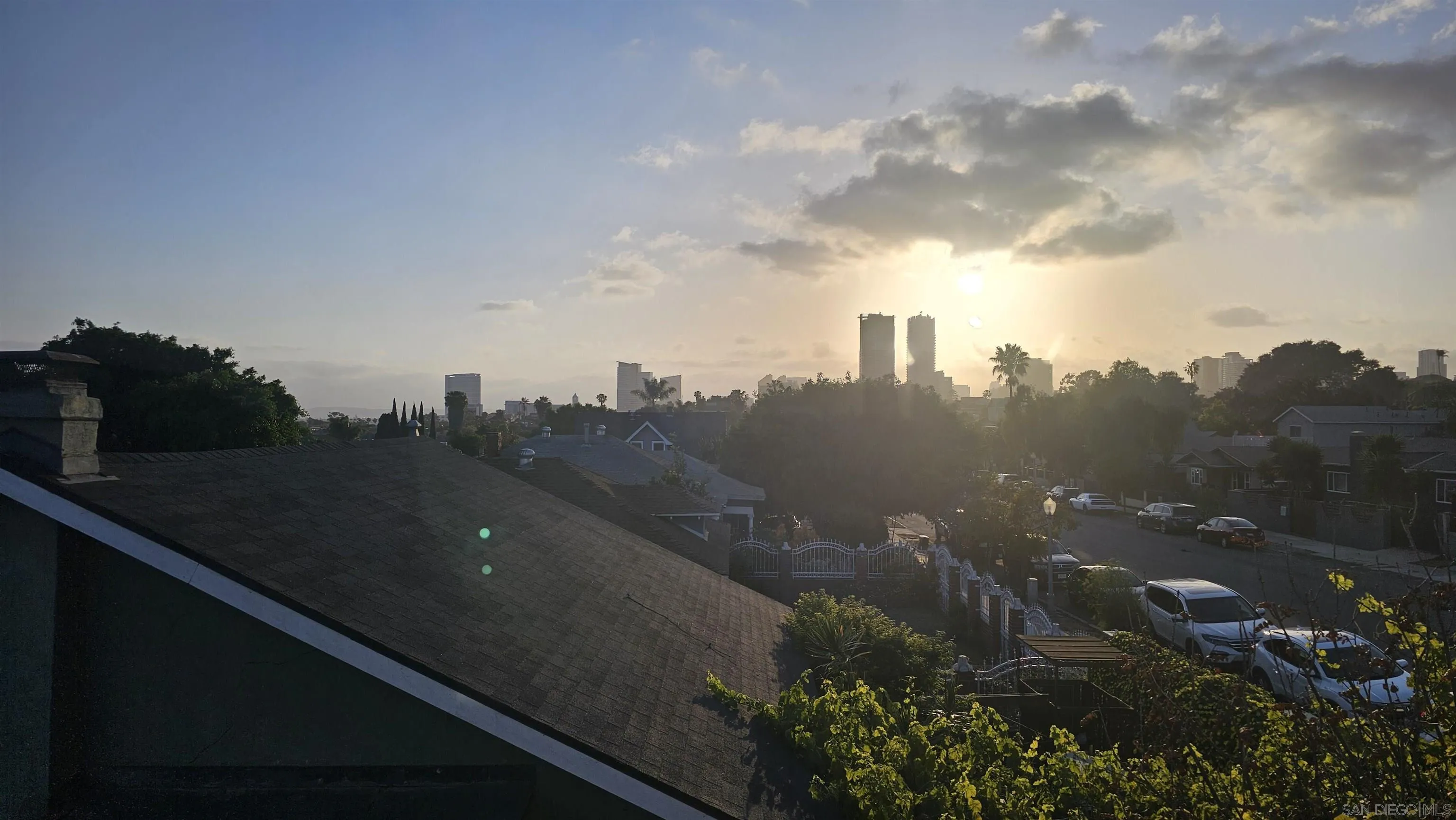 https://cdn.realtyfeed.com/cdn/127/260010504/abaf067e8954ebbf989785c3dd078cf1.webp