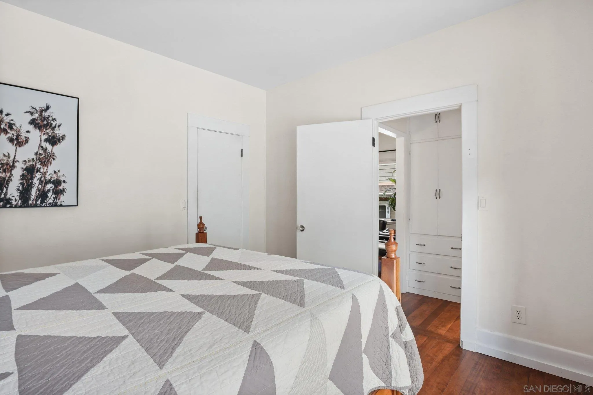 https://cdn.realtyfeed.com/cdn/127/260010509/00b76b6777589a5b68316be392f6ba35.webp