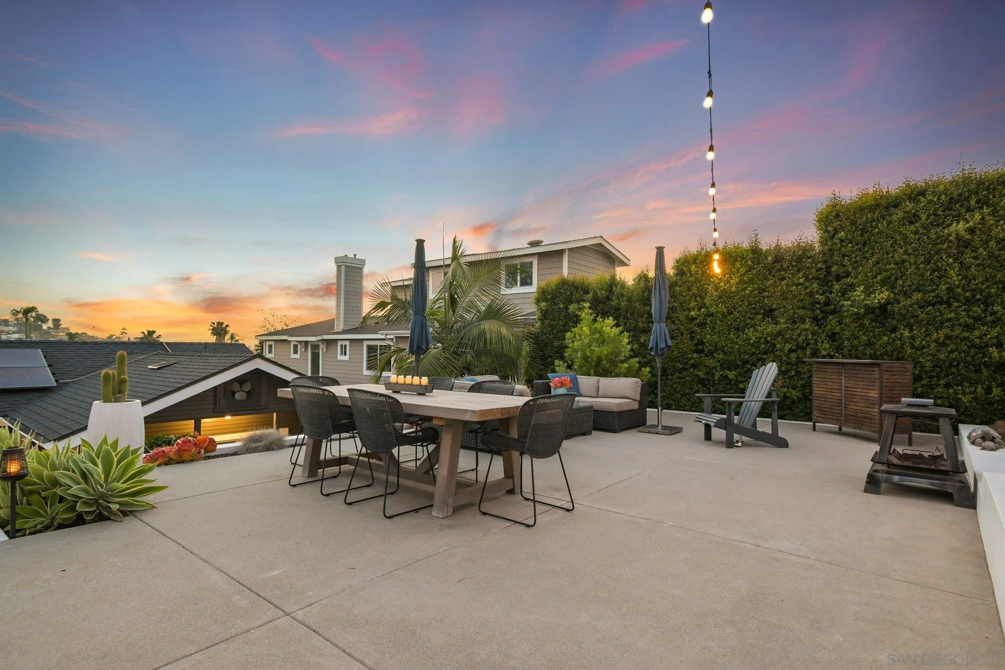 https://cdn.realtyfeed.com/cdn/127/260010509/1a280ac423ba47b89dfe821c51fda9b3.webp