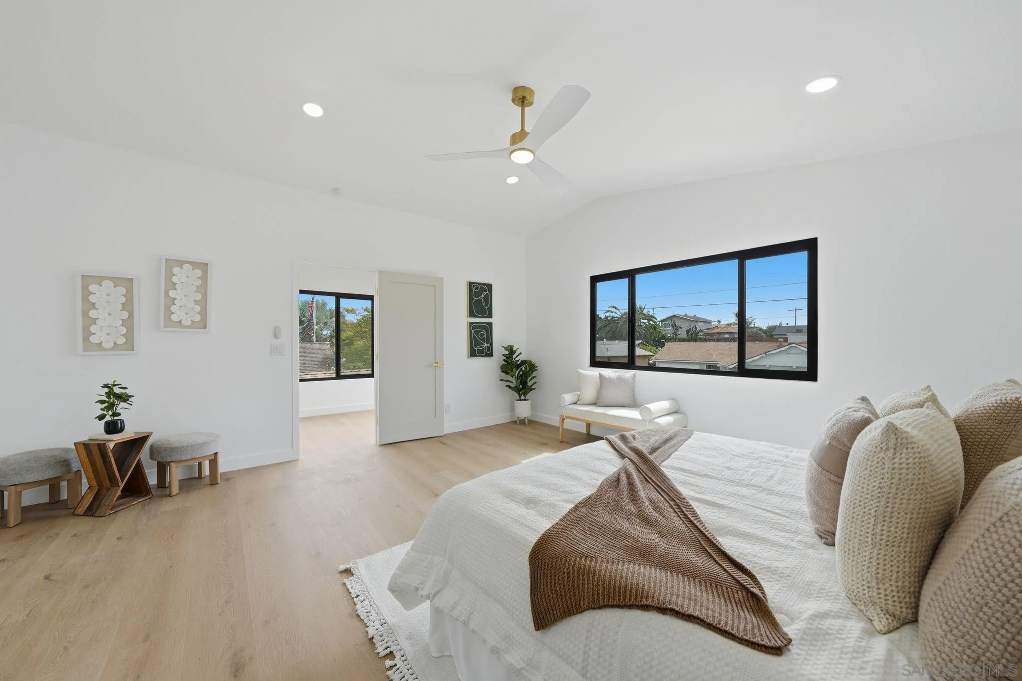 https://cdn.realtyfeed.com/cdn/127/260010512/16342811b22b123861481298db8d0656.webp