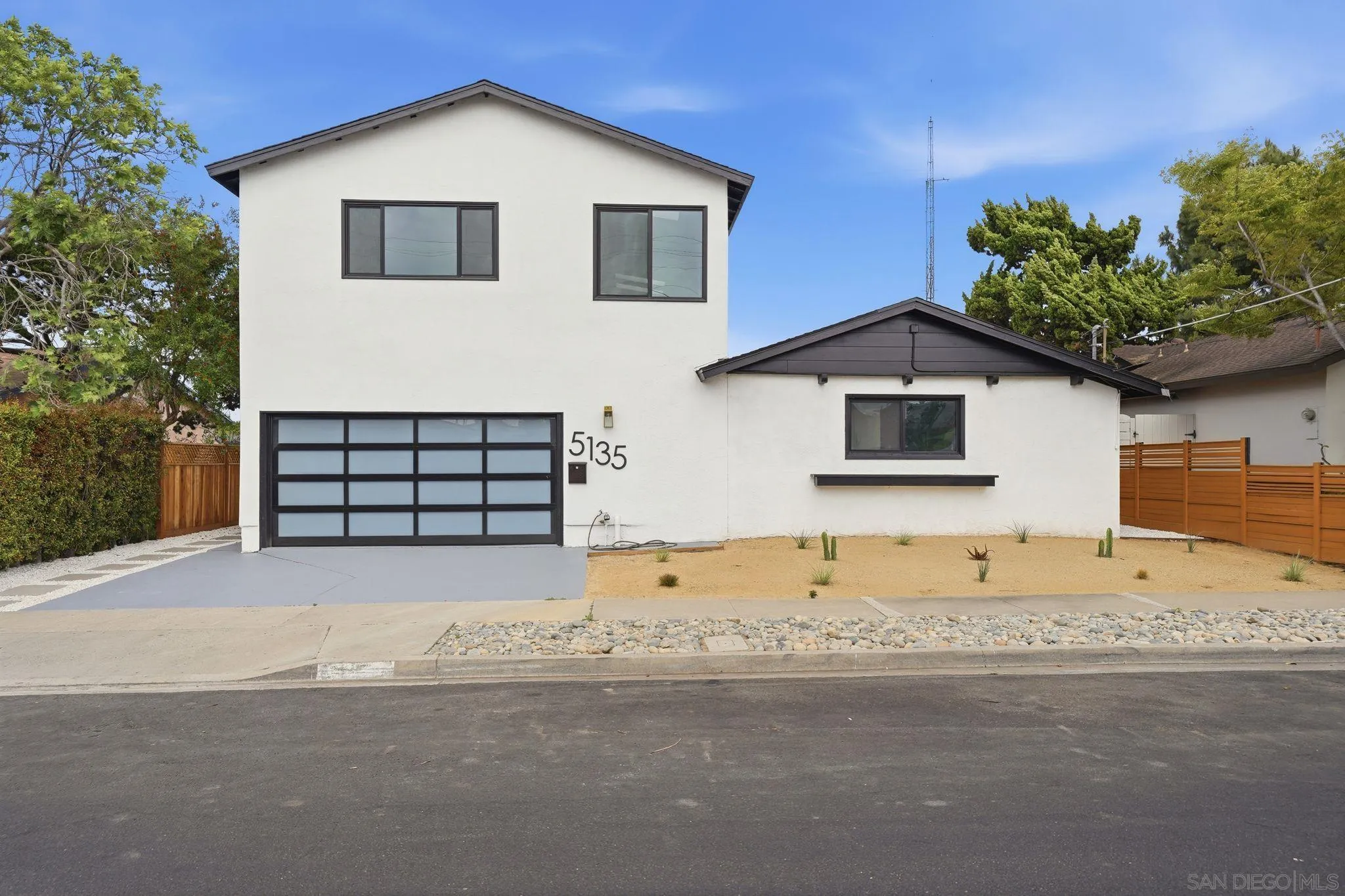 https://cdn.realtyfeed.com/cdn/127/260010512/2074b73581bde757995912c4462b4427.webp