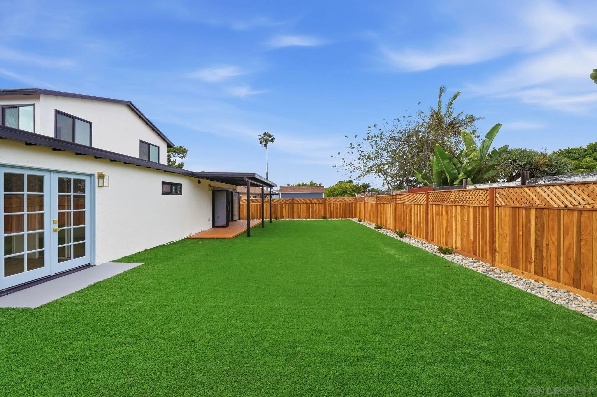 https://cdn.realtyfeed.com/cdn/127/260010512/96da099375656d1e829e7887ccafaa81.webp