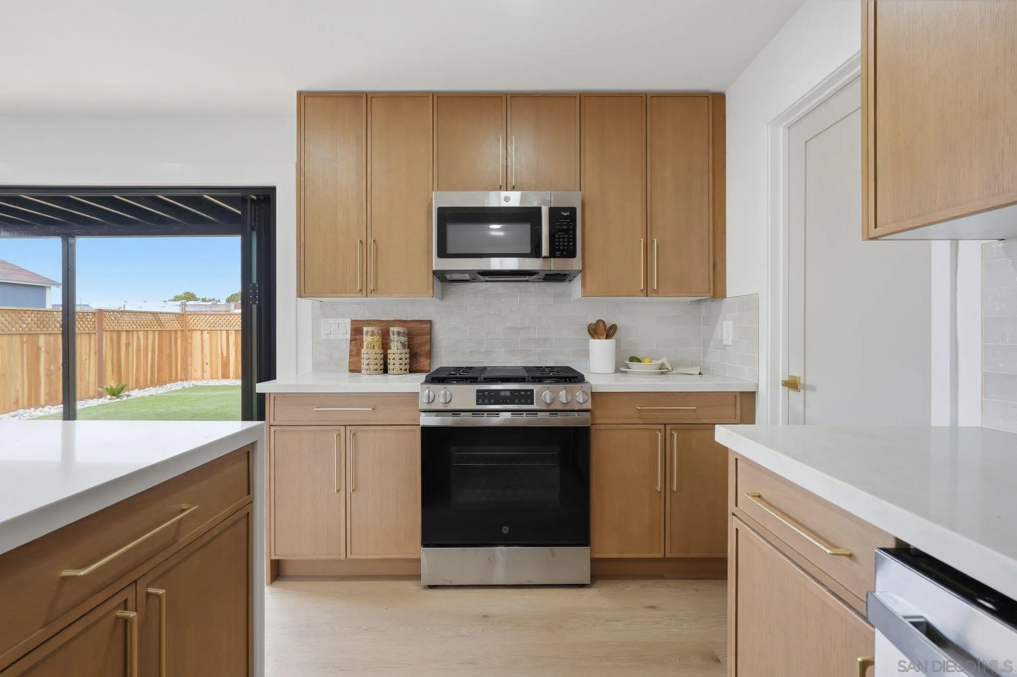 https://cdn.realtyfeed.com/cdn/127/260010512/9baf471c689cc67d3d8b657792b2c240.webp