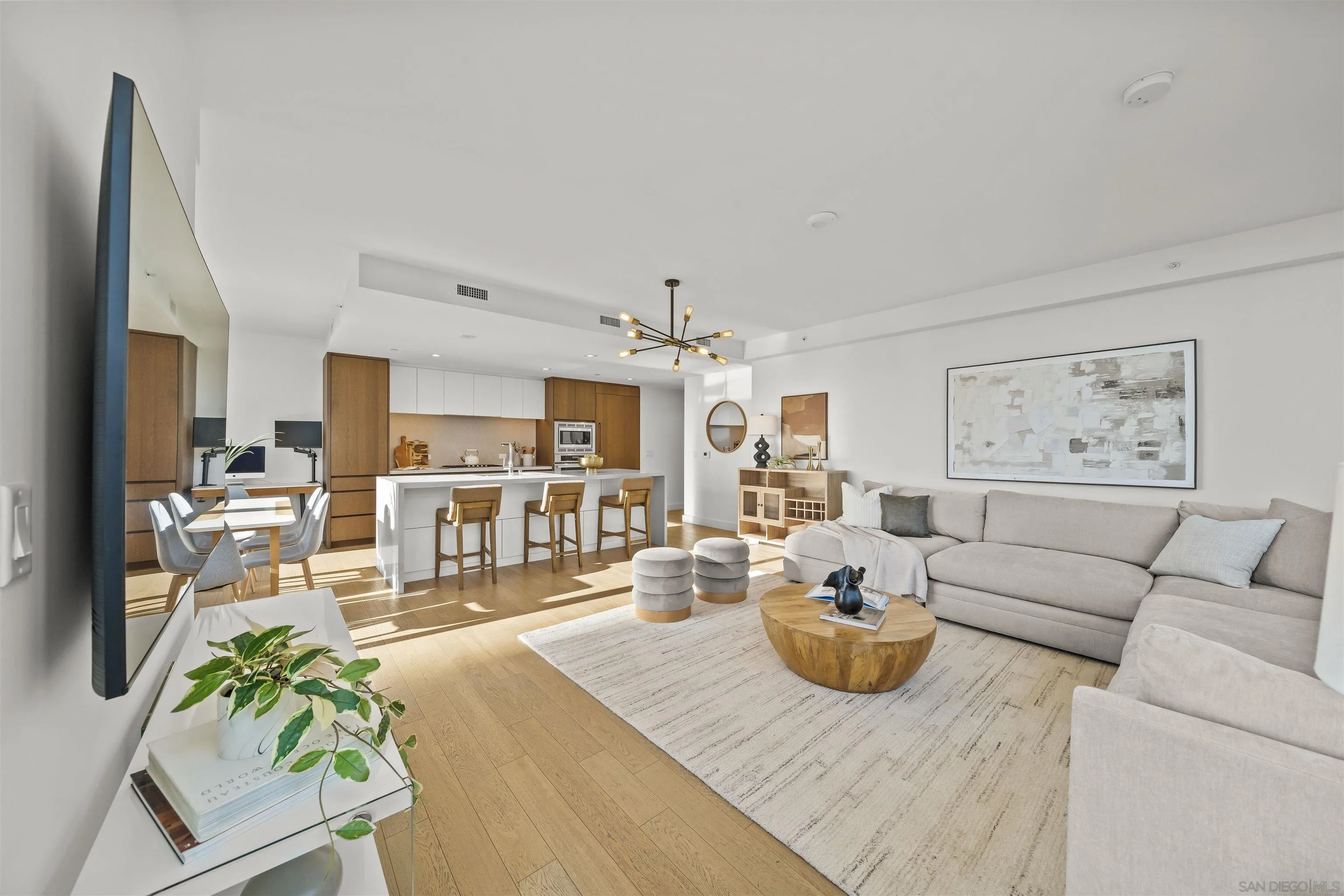 https://cdn.realtyfeed.com/cdn/127/260010513/93c1f3b7174fd49ab5988e0f103e035f.webp