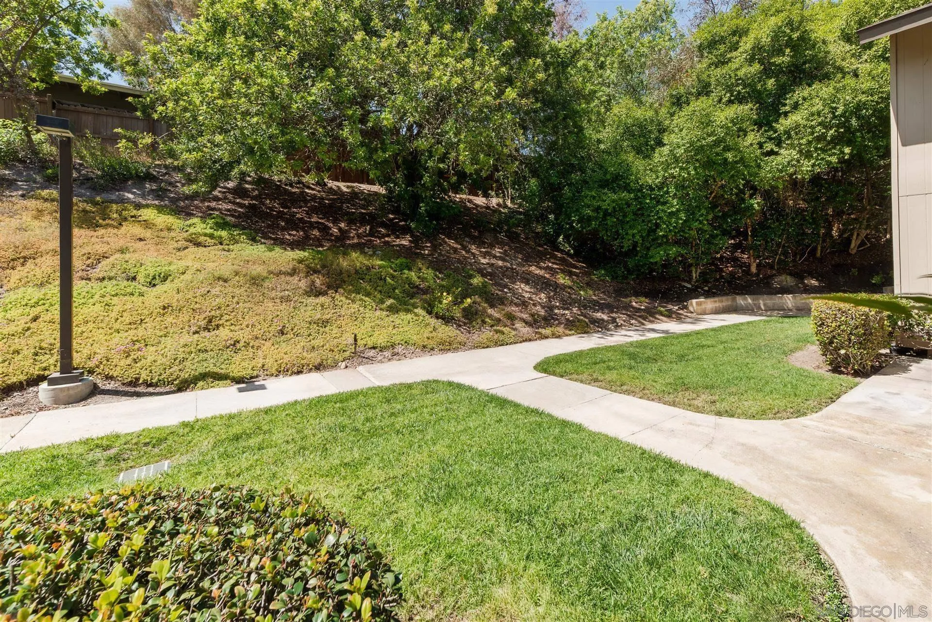 Photo #25: 260010514 Listing: Photo #25