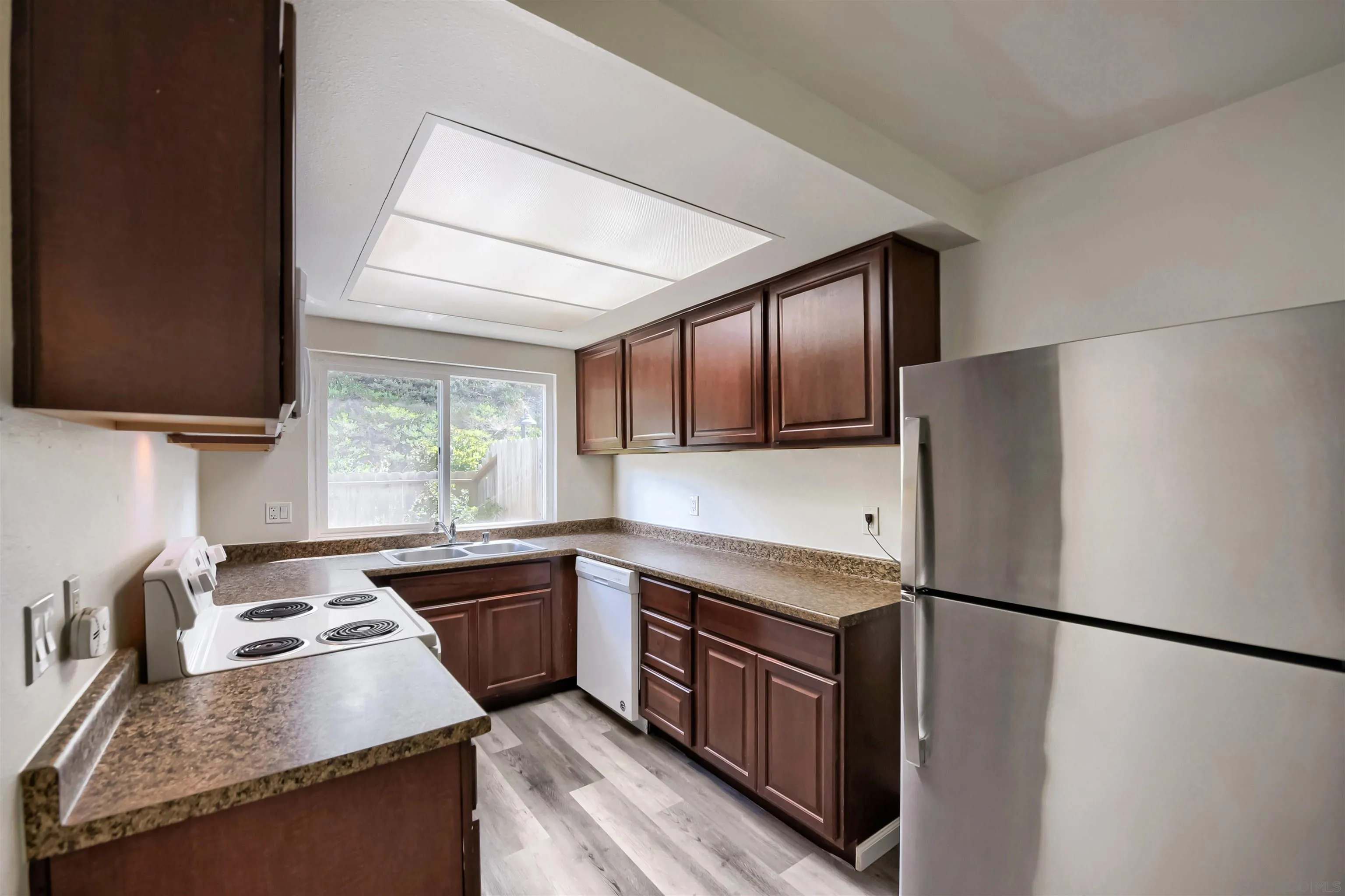 Photo #15: 260010516 Listing: Photo #15