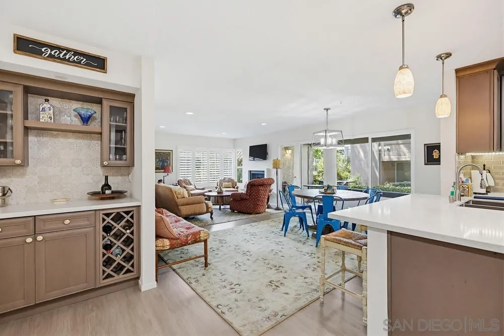 Photo #2: 260010517 Listing: Photo #2