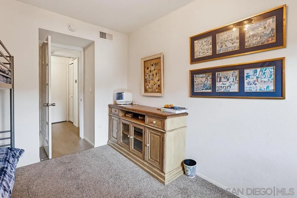 Photo #14: 260010517 Listing: Photo #14