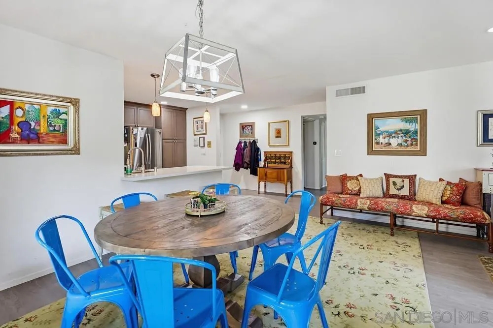 Photo #7: 260010517 Listing: Photo #7