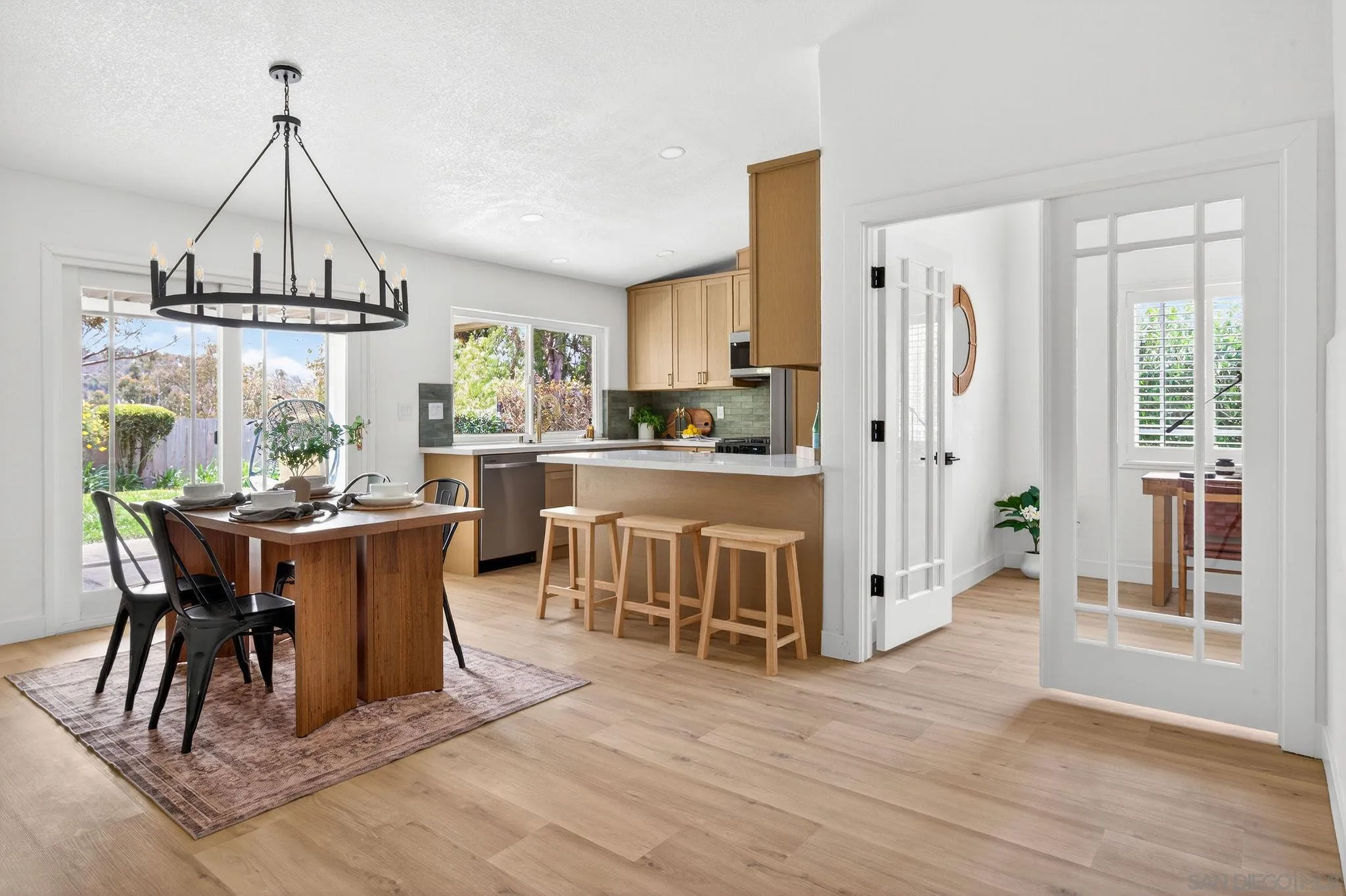https://cdn.realtyfeed.com/cdn/127/260010519/a007f922ef7efaa15eb3c80d6103a2c6.webp