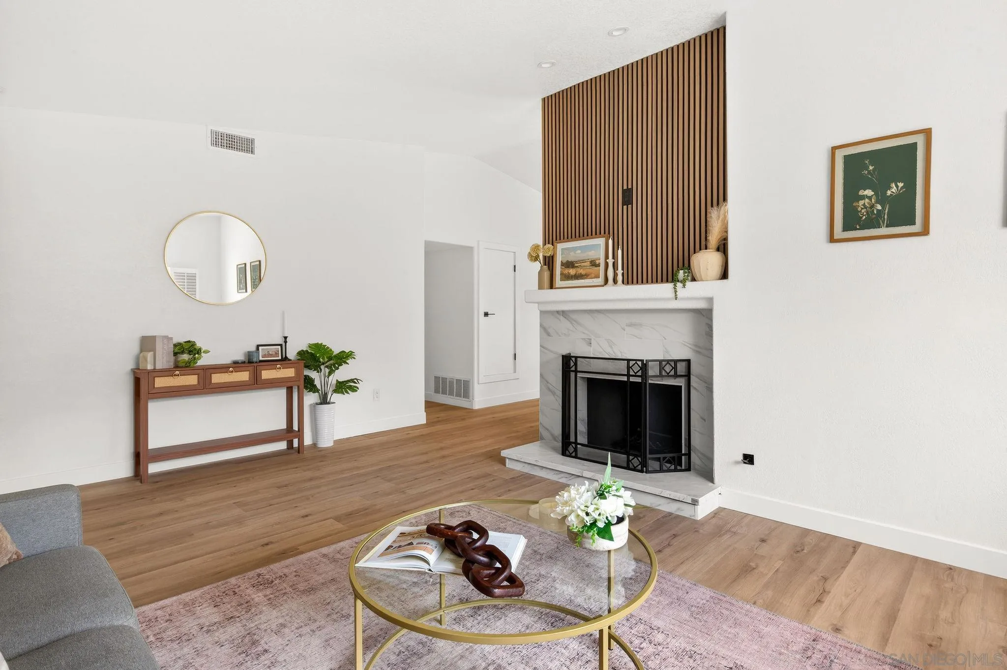 https://cdn.realtyfeed.com/cdn/127/260010519/a01a899f642a4448cde95347aec15df1.webp
