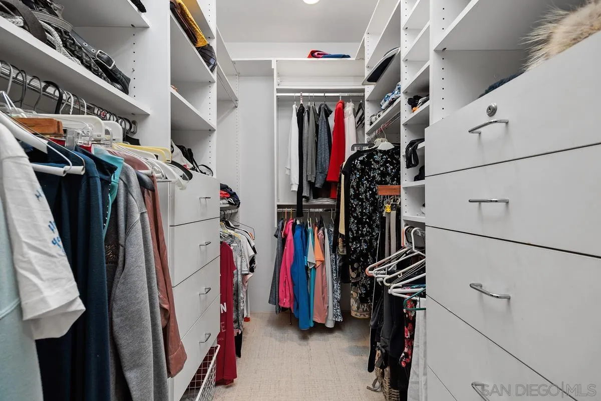 https://cdn.realtyfeed.com/cdn/127/260010522/0e7e4da4fe49c04f0582fcba20bcb611.webp