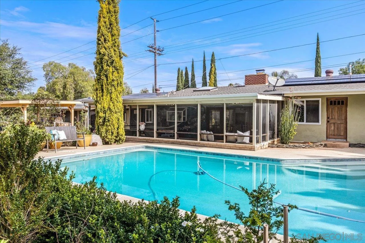 https://cdn.realtyfeed.com/cdn/127/260010526/2ce33ee64d884b6e75c4a4c4b66976aa.webp