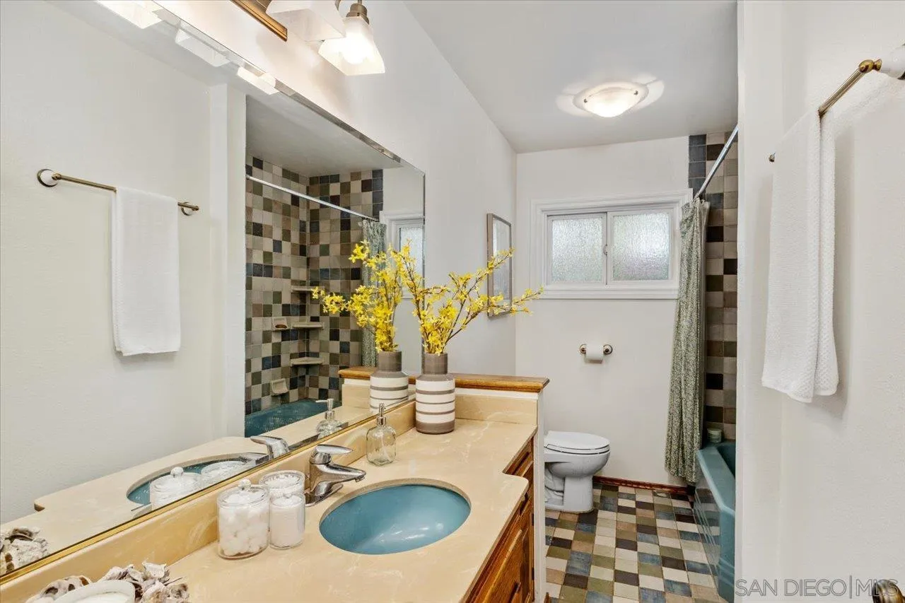 https://cdn.realtyfeed.com/cdn/127/260010526/96f4539b2c66d21617d2dd15f4133077.webp
