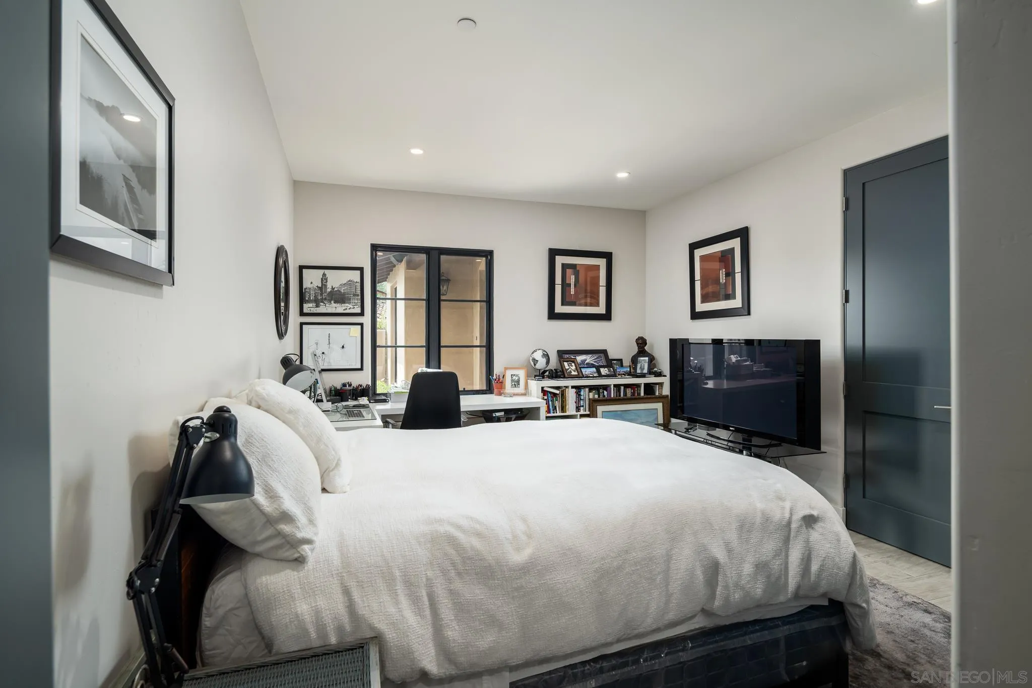 https://cdn.realtyfeed.com/cdn/127/260010529/648bff821c19bf2ed828398aa27999ab.webp
