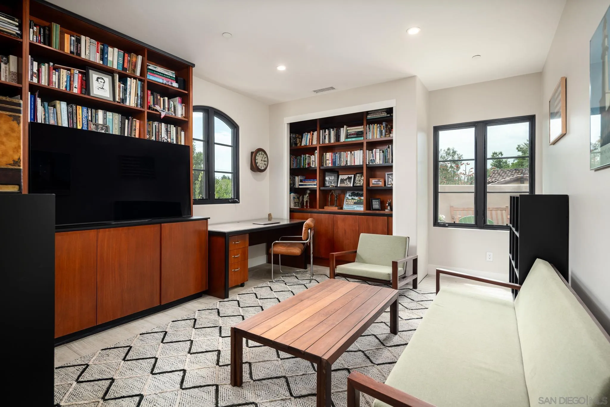 https://cdn.realtyfeed.com/cdn/127/260010529/82f8e4517681e2febe72f8610a27ba0c.webp