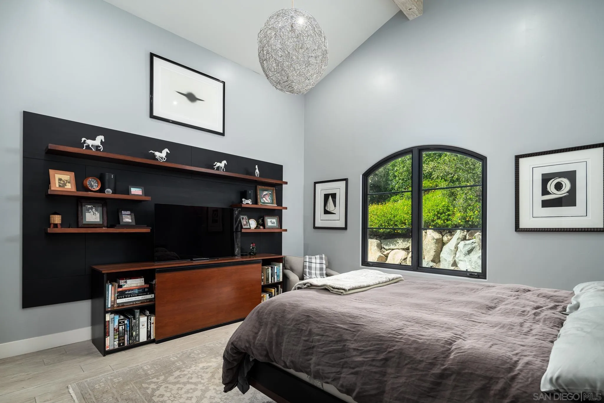 https://cdn.realtyfeed.com/cdn/127/260010529/be3b612b1c1c157feec06ae1d36af39f.webp